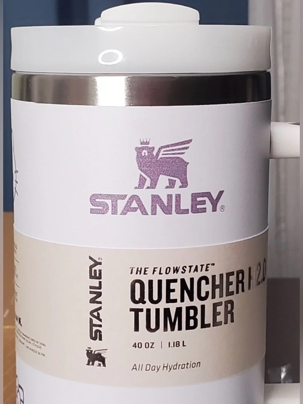Stanley White Hello Kitty 40 oz THE FLOWSTATE® QUENCHER TUMBLER-NIB 🤍 - Picture 4 of 7